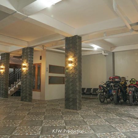 M Stay Guest House Jogja Jogjacarta Exterior foto