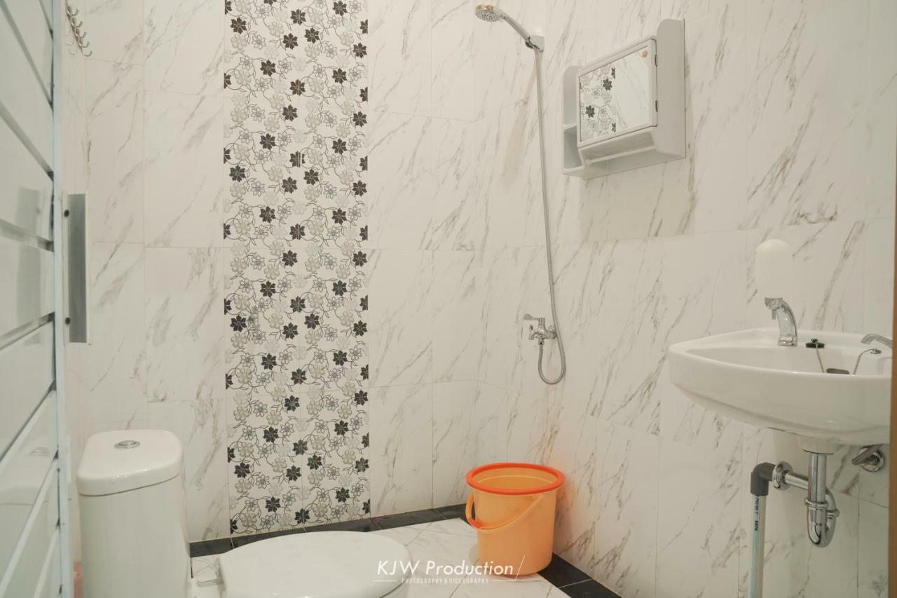 M Stay Guest House Jogja Jogjacarta Exterior foto